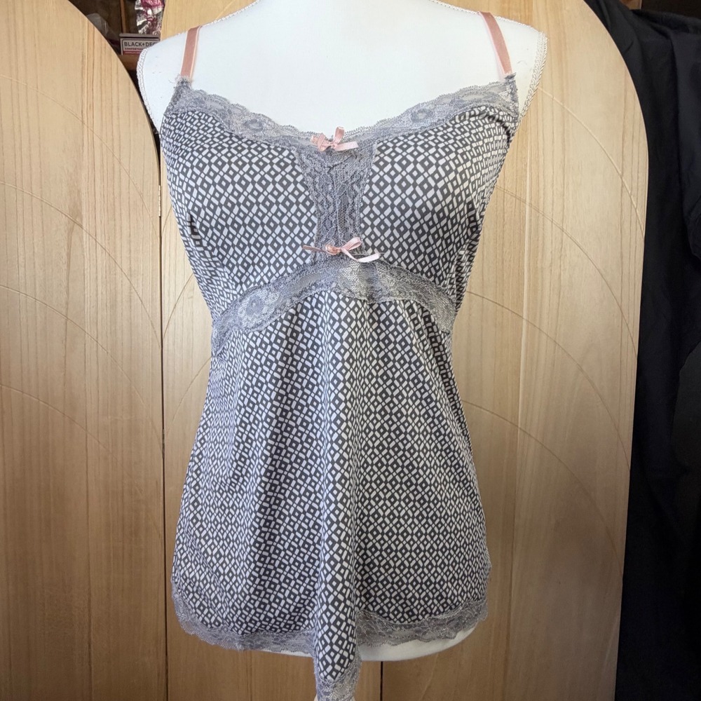Marilyn Monroe Cami Top Small Grey White Geometric Lace Trim Pink Bows Y2K